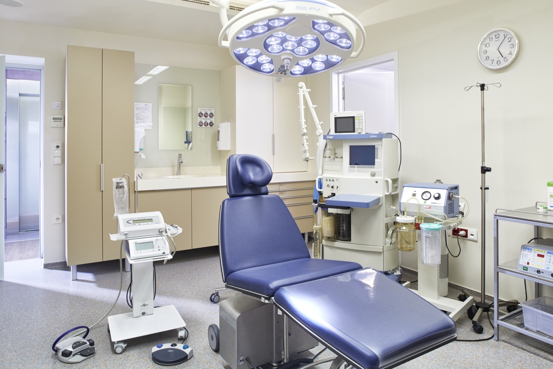 Salle Opératoire Clinique Dentaire Hongrie